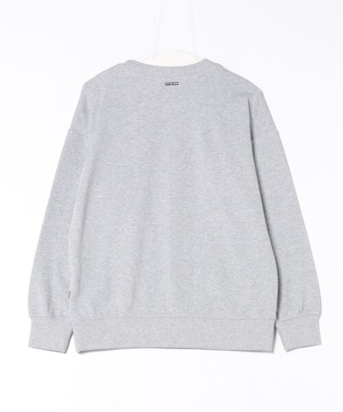 MICHAEL KORS（マイケルコース）の「ロゴ エンボス クルーネック スウェット（スウェット・レディース・ヘザーグレー・XS/S/M/L）」の4枚目の写真