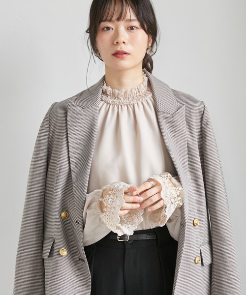 RANAN(ラナン)の「【26AW新色追加】レースフリルプチハイネックブラウス(シャツ/ブラウス・レディース・ブラック/ホワイト/ベージュ・M/L/LL)」の3枚目の写真
