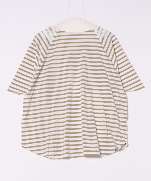 BELLUNA PLUS（ベルーナ）の「レース使いポンチョデザインプルオーバー（Tシャツ/カットソー・レディース・ブラック系その他/ベージュ系その他・MEDIUM/LARGE/X-LARGE）」の3枚目の写真