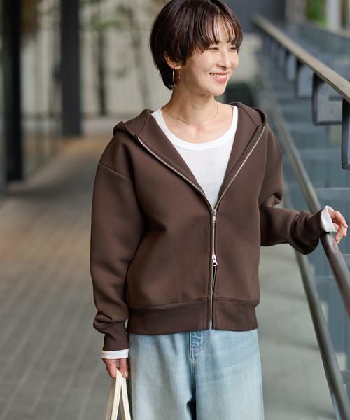 JOURNAL STANDARD relume（ジャーナルスタンダード　レリューム）の「フーディーコンパクトブルゾン（パーカー・レディース・ブラウン/アイボリー/チャコールグレー・FREE）」の6枚目の写真