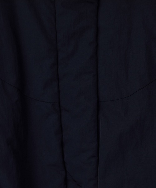 SALON adam et rope'（サロン アダム エ ロペ）の「[GREENDOWN（グリーンダウン）]クロップドダウンブルゾン/ 撥水加工（ダウンジャケット/コート・レディース・オフホワイト/ブラック/ベージュ・FREE）」の17枚目の写真