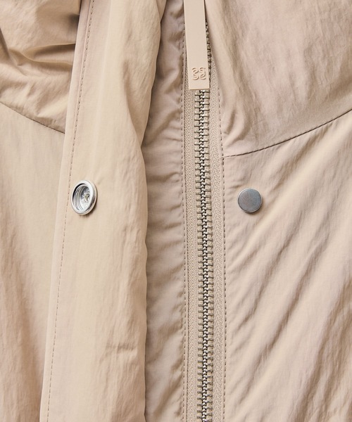 SALON adam et rope'（サロン アダム エ ロペ）の「[GREENDOWN（グリーンダウン）]クロップドダウンブルゾン/ 撥水加工（ダウンジャケット/コート・レディース・オフホワイト/ブラック/ベージュ・FREE）」の19枚目の写真