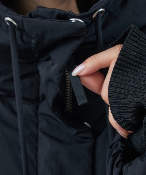 SALON adam et rope'（サロン アダム エ ロペ）の「[GREENDOWN（グリーンダウン）]クロップドダウンブルゾン/ 撥水加工（ダウンジャケット/コート・レディース・オフホワイト/ブラック/ベージュ・FREE）」の21枚目の写真