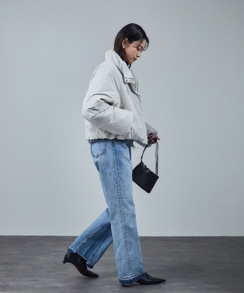 SALON adam et rope'（サロン アダム エ ロペ）の「[GREENDOWN（グリーンダウン）]クロップドダウンブルゾン/ 撥水加工（ダウンジャケット/コート・レディース・オフホワイト/ブラック/ベージュ・FREE）」の22枚目の写真