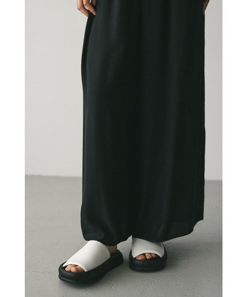 STYLEMIXER（スタイルミキサー）の「リラックスイージーパンツ（その他パンツ・レディース・レッド/ブラック/ホワイト・SMALL/MEDIUM）」の4枚目の写真