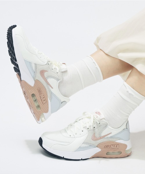 NIKE(ナイキ)の「ナイキ NIKE ナイキ エア マックス エクシー(スニーカー・レディース・ホワイト×ピンク・25.0cm/24.5cm/24.0cm/23.5cm/23.0cm)」の1枚目の写真
