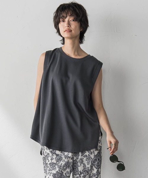 MAYSON GREY（メイソングレイ）の「パネル切替えノースリーブプルオーバー≪手洗い可能≫（Tシャツ/カットソー・レディース・チャコールグレー/オフホワイト/ベージュ・M）」の2枚目の写真