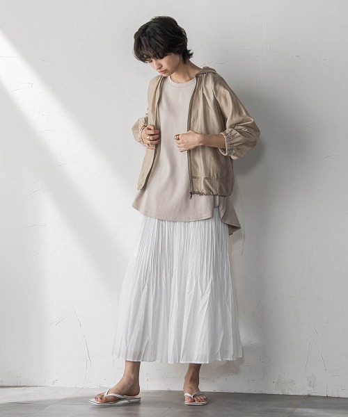 MAYSON GREY（メイソングレイ）の「パネル切替えノースリーブプルオーバー≪手洗い可能≫（Tシャツ/カットソー・レディース・チャコールグレー/オフホワイト/ベージュ・M）」の4枚目の写真