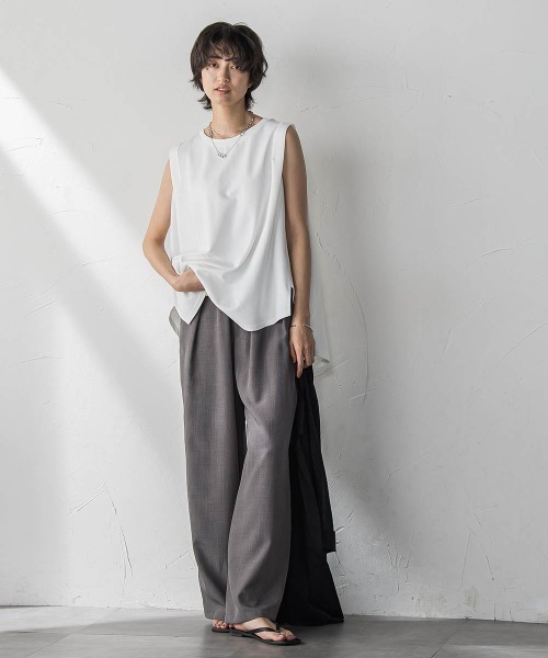 MAYSON GREY（メイソングレイ）の「パネル切替えノースリーブプルオーバー≪手洗い可能≫（Tシャツ/カットソー・レディース・チャコールグレー/オフホワイト/ベージュ・M）」の17枚目の写真