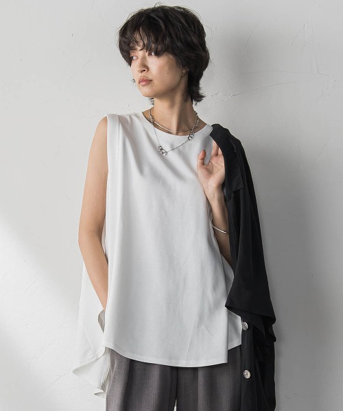 MAYSON GREY（メイソングレイ）の「パネル切替えノースリーブプルオーバー≪手洗い可能≫（Tシャツ/カットソー・レディース・チャコールグレー/オフホワイト/ベージュ・M）」の11枚目の写真