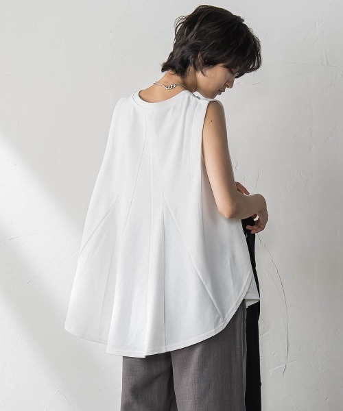 MAYSON GREY（メイソングレイ）の「パネル切替えノースリーブプルオーバー≪手洗い可能≫（Tシャツ/カットソー・レディース・チャコールグレー/オフホワイト/ベージュ・M）」の13枚目の写真