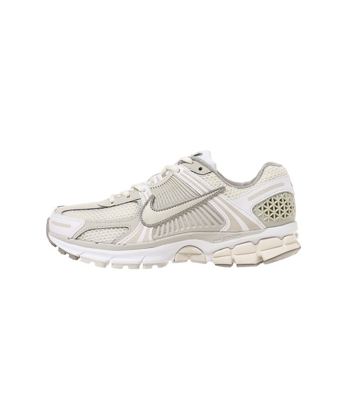 NIKE（ナイキ）の「NIKE WMNS ZOOM VOMERO 5 HQ0458-001（スニーカー・レディース・ホワイト・24㎝/23.5㎝/24.5㎝/25㎝/23㎝）」の7枚目の写真