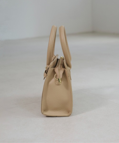 ANGIE（アンジー）の「2WAY 金具付き ショルダー バッグ（ハンドバッグ・レディース・ベージュ/ブラック・FREE）」の3枚目の写真