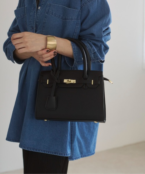 ANGIE（アンジー）の「2WAY 金具付き ショルダー バッグ（ハンドバッグ・レディース・ベージュ/ブラック・FREE）」の8枚目の写真