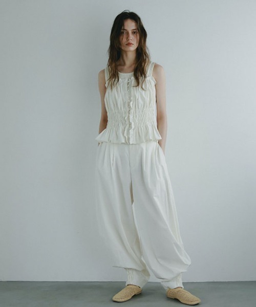 ETRE TOKYO（エトレトウキョウ）の「コットンシルクカーヴィーパンツ（その他パンツ・レディース・グレー/オフホワイト・M/S）」の6枚目の写真