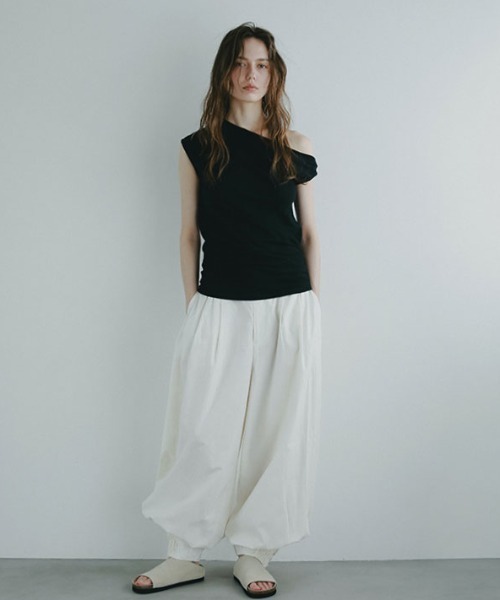ETRE TOKYO（エトレトウキョウ）の「コットンシルクカーヴィーパンツ（その他パンツ・レディース・グレー/オフホワイト・M/S）」の9枚目の写真