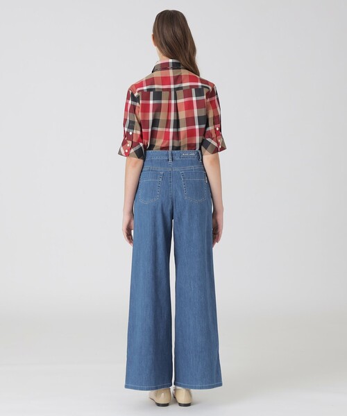 BLUE LABEL CRESTBRIDGE(ブルーレーベルクレストブリッジ)の「ライトデニムワイドパンツ(デニムパンツ・レディース・ネイビー/ブルー系その他4・40/38/36/34)」の5枚目の写真
