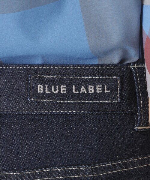 BLUE LABEL CRESTBRIDGE(ブルーレーベルクレストブリッジ)の「ライトデニムワイドパンツ(デニムパンツ・レディース・ネイビー/ブルー系その他4・40/38/36/34)」の18枚目の写真