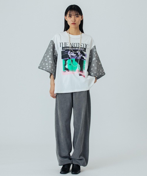 OKIRAKU（オキラク）の「(OKIRAKU×ROSEBUD)FLOWER SLEEVE GRAPHIC TOP（Tシャツ/カットソー・レディース・ホワイト/グレー・ONE SIZE）」の9枚目の写真