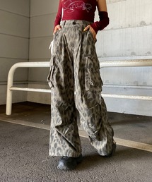 ヒョウ柄ワイドパンツ