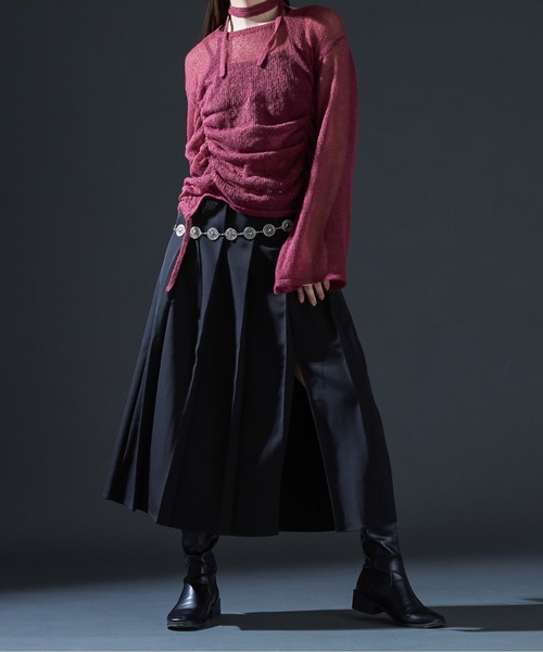 Ellno de Mavie(エルノデメヴィ)の「コードネックシャーリングシアーニット(ニット/セーター・レディース・ブラック/ボルドー・FREE)」の6枚目の写真
