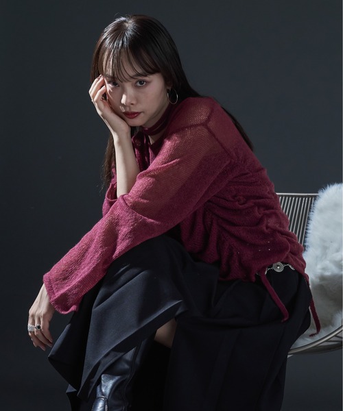 Ellno de Mavie(エルノデメヴィ)の「コードネックシャーリングシアーニット(ニット/セーター・レディース・ブラック/ボルドー・FREE)」の9枚目の写真