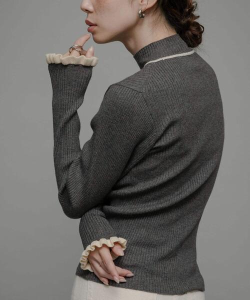 袖口フリルハイネックプルオーバー（ニット/セーター）｜URBAN