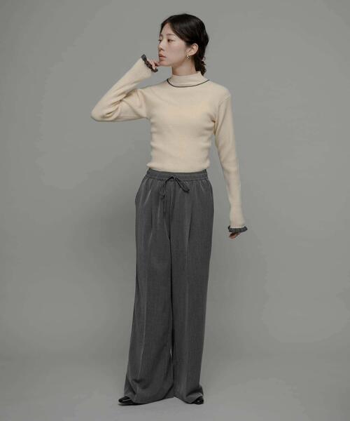 URBAN RESEARCH Sonny Label(アーバンリサーチサニーレーベル)の「袖口フリルハイネックプルオーバー(ニット/セーター・レディース・オフホワイト/グレー/ミント/ベージュ系その他/ネイビー×ホワイト・FREE)」の12枚目の写真