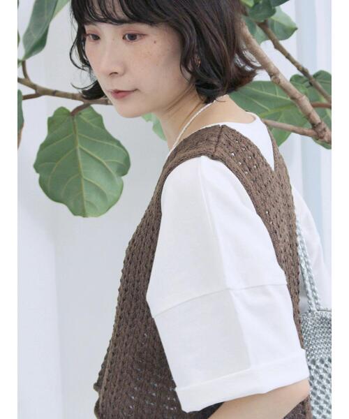 Samansa Mos2 blue（サマンサモスモスブルー）の「テープヤーン透かしニットベスト（ニット/セーター・レディース・ブラウン/キナリ/チャコールグレー・F）」の16枚目の写真