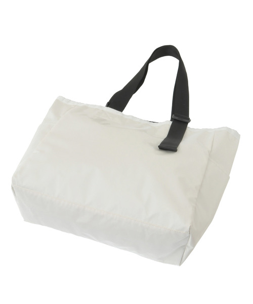 LeSportsac(レスポートサック)の「【LeSportsac】ADJUSTABLE REVERSIBLE TOTE BAG(トートバッグ・レディース・ブラック/ホワイト・FREE)」の5枚目の写真