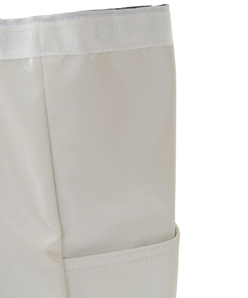 LeSportsac(レスポートサック)の「【LeSportsac】ADJUSTABLE REVERSIBLE TOTE BAG(トートバッグ・レディース・ブラック/ホワイト・FREE)」の7枚目の写真