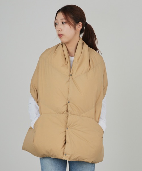 NANGA(ナンガ)の「NANGA/ナンガ DOWN PONCHO MUFFLER マフラー(マフラー・レディース・ブラウン/ブラック/アイボリー/カーキ・FREE)」の1枚目の写真