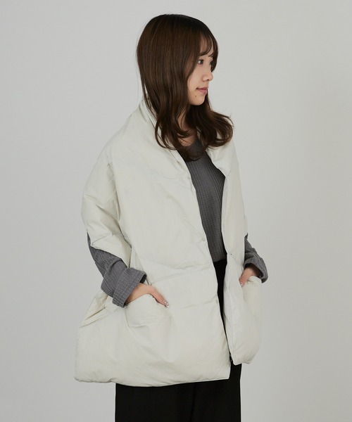 NANGA(ナンガ)の「NANGA/ナンガ DOWN PONCHO MUFFLER マフラー(マフラー・レディース・ブラウン/ブラック/アイボリー/カーキ・FREE)」の2枚目の写真