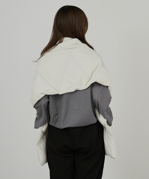 NANGA(ナンガ)の「NANGA/ナンガ DOWN PONCHO MUFFLER マフラー(マフラー・レディース・ブラウン/ブラック/アイボリー/カーキ・FREE)」の10枚目の写真