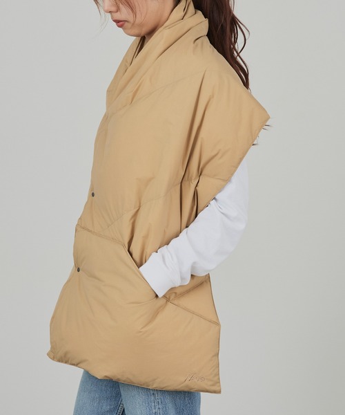 NANGA(ナンガ)の「NANGA/ナンガ DOWN PONCHO MUFFLER マフラー(マフラー・レディース・ブラウン/ブラック/アイボリー/カーキ・FREE)」の6枚目の写真