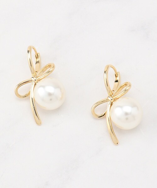 couture brooch（クチュールブローチ）の「ノットリボン一粒パール調ピアス（ピアス（両耳用）・レディース・ゴールド・00）」の3枚目の写真