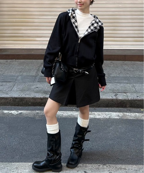 gossip!ロサンゼルス(ゴシップロサンゼルス)の「着回し力バツグン!ゆるっとラフな万能ショートジップチェック柄パーカー Y2K(パーカー・レディース・チェック・M)」の11枚目の写真
