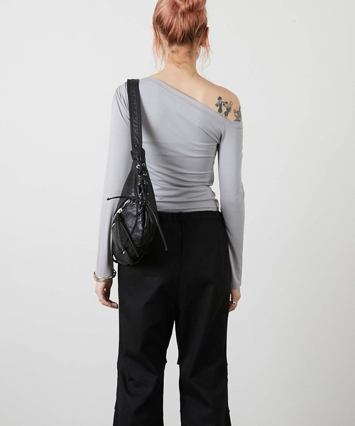 led.tokyo（レッドトウキョウ）の「【led.tokyo】ONE SHOULDER RIBBON TOPS/ワンショルダーリボントップス（Tシャツ/カットソー・レディース・ホワイト/ブラック/グレー・FREE）」の19枚目の写真