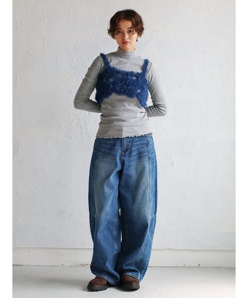 FIKA.(フィーカ)の「Flower motif feather knit bustier(その他トップス・レディース・グレー/オフホワイト・MEDIUM)」の14枚目の写真