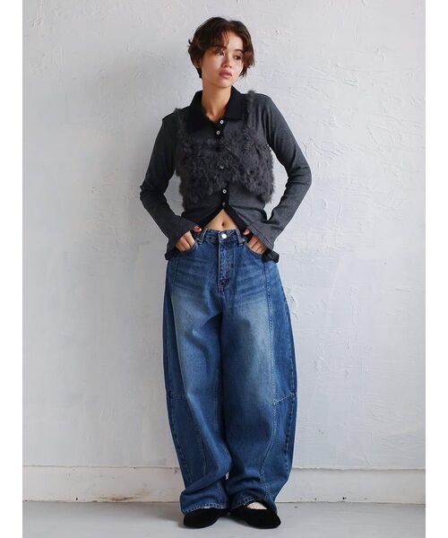 FIKA.(フィーカ)の「Flower motif feather knit bustier(その他トップス・レディース・グレー/オフホワイト・MEDIUM)」の21枚目の写真