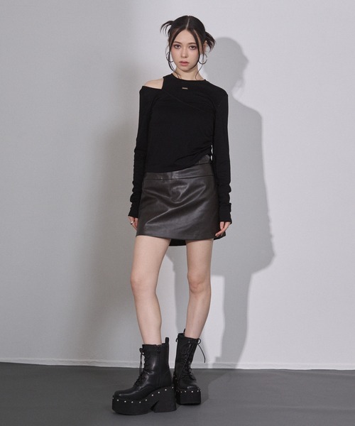 ENVYM（アンビー）の「ショルダーオープントップス（Tシャツ/カットソー・レディース・グレー/ブラック/カーキ・FREE）」の7枚目の写真