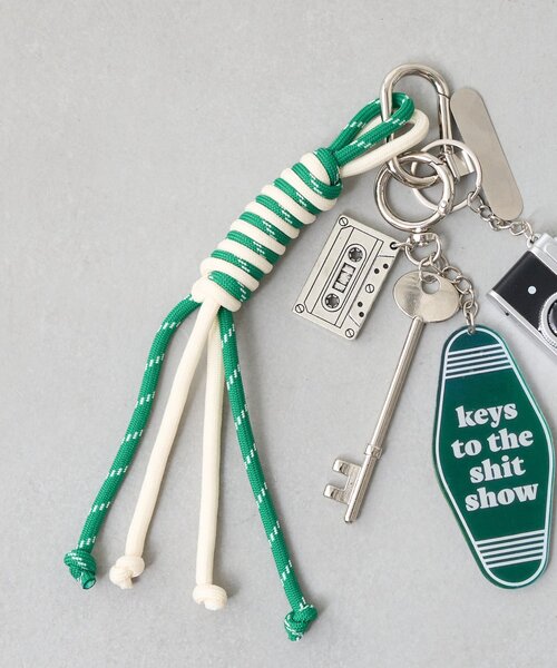 赤西　チャーム　バッジ　ストラップ　＋おまけ スティッチワークキーホルダー GZ146 – アウトドアショップOrange