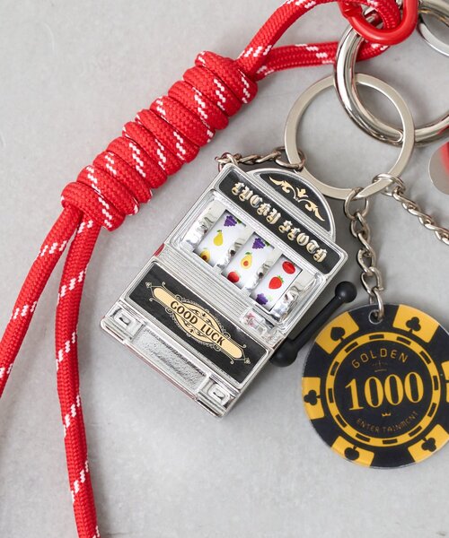 BEARDSLEY（ビアズリー）の「《1/16(金)11時追加予約》インフルエンサーコラボバッグチャーム（チャーム・レディース・グリーン/レッド/ブラック・FREE）」の11枚目の写真