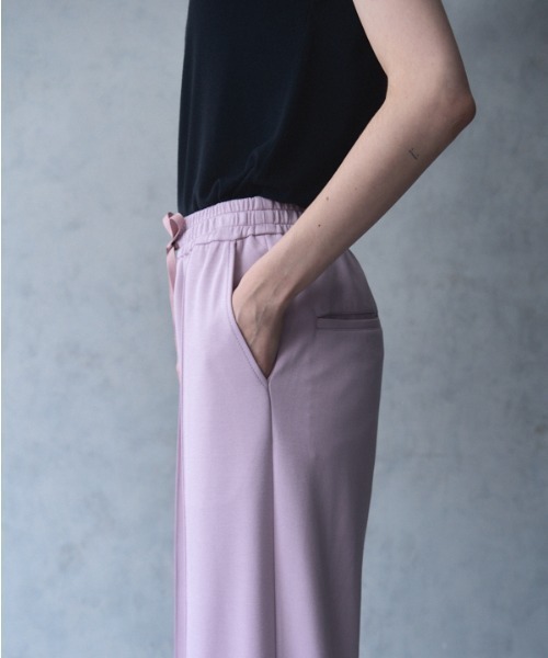 Muel Chic（ミュエルシック）の「Nico pants  ニコパンツ（その他パンツ・レディース・ブラック/グレー/オフホワイト/ラベンダー・MEDIUM/SMALL）」の5枚目の写真