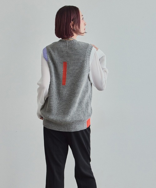 LHELBIE(レルビエ)の「配色ニットベスト(ベスト・レディース・ブラック/アイボリー/グレー・M)」の12枚目の写真
