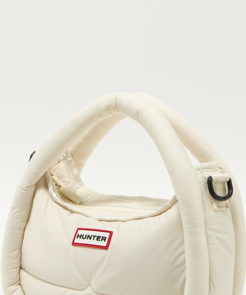 HUNTER（ハンター）の「＜HUNTER＞フレイムド パファー ホーボー バッグ （ミディ）（トートバッグ・レディース・ブラック/オフホワイト・FREE）」の13枚目の写真