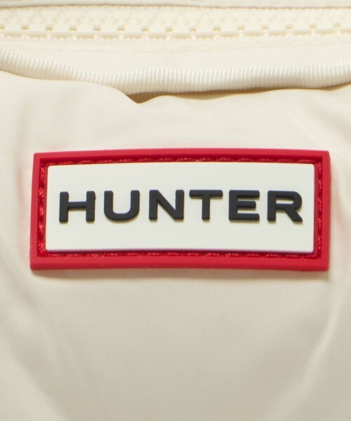 HUNTER（ハンター）の「＜HUNTER＞フレイムド パファー ホーボー バッグ （ミディ）（トートバッグ・レディース・ブラック/オフホワイト・FREE）」の17枚目の写真