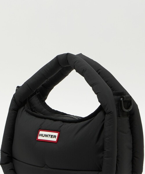 HUNTER（ハンター）の「＜HUNTER＞フレイムド パファー ホーボー バッグ （ミディ）（トートバッグ・レディース・ブラック/オフホワイト・FREE）」の22枚目の写真