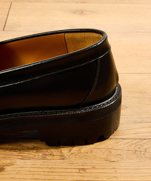 Tomo & Co（トモアンドシーオー）の「Tomo&Co トモアンドシーオー / COIN LOFER デュプイレザーレザーコインローファー Vibram / TMTKS-S-0055（ローファー・メンズ・ブラック・27cm/26.5cm/26cm/25.5cm/25cm）」の7枚目の写真