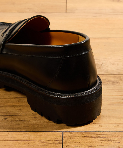 Tomo & Co（トモアンドシーオー）の「Tomo&Co トモアンドシーオー / COIN LOFER デュプイレザーレザーコインローファー Vibram / TMTKS-S-0055（ローファー・メンズ・ブラック・27cm/26.5cm/26cm/25.5cm/25cm）」の8枚目の写真